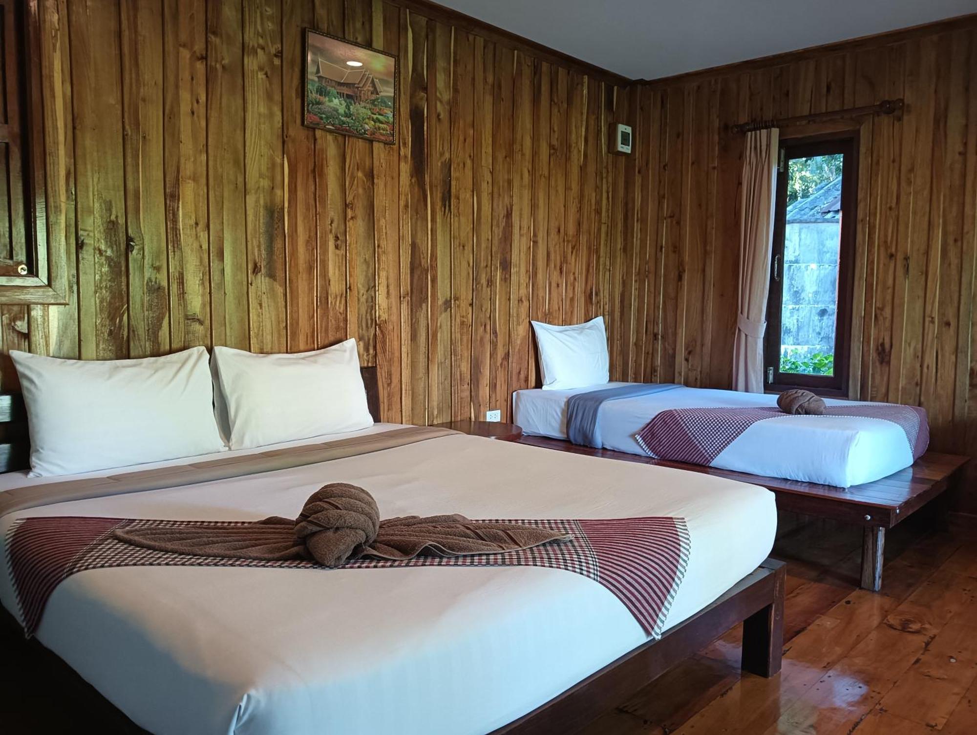 Kohjum Freedom Resort Koh Jum Exterior foto