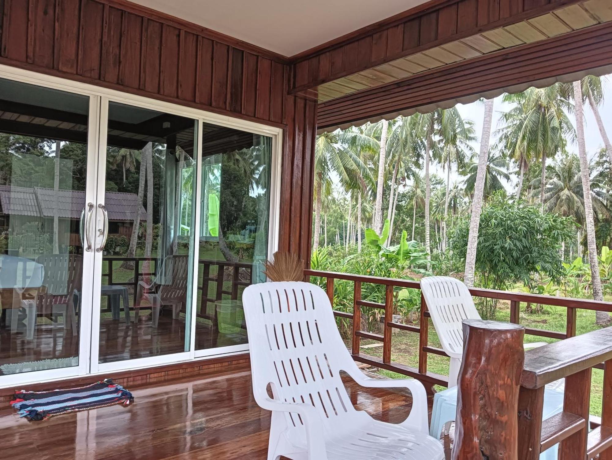 Kohjum Freedom Resort Koh Jum Exterior foto
